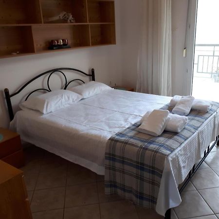 Iraklitsa Bay Apartment Nea Iraklitsa 外观 照片