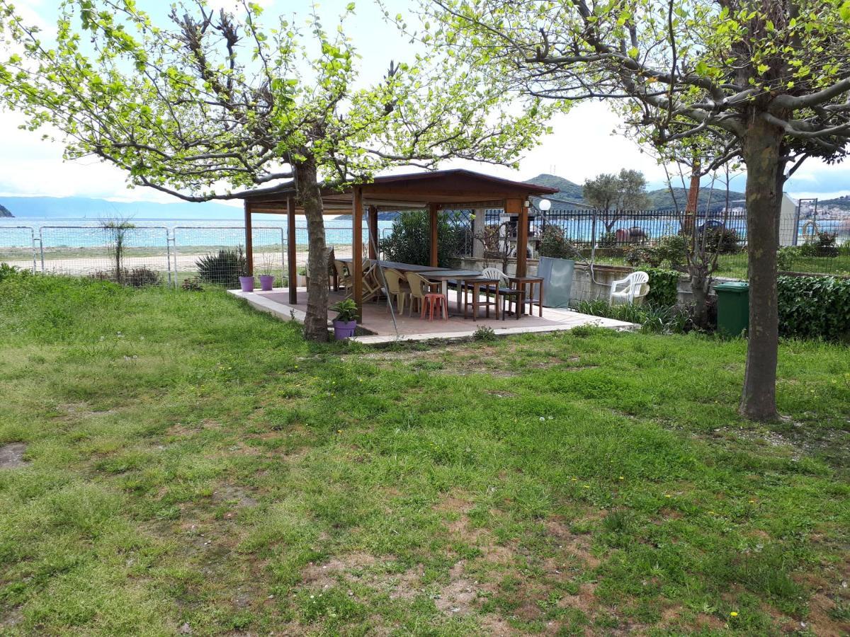 Iraklitsa Bay Apartment Nea Iraklitsa 外观 照片
